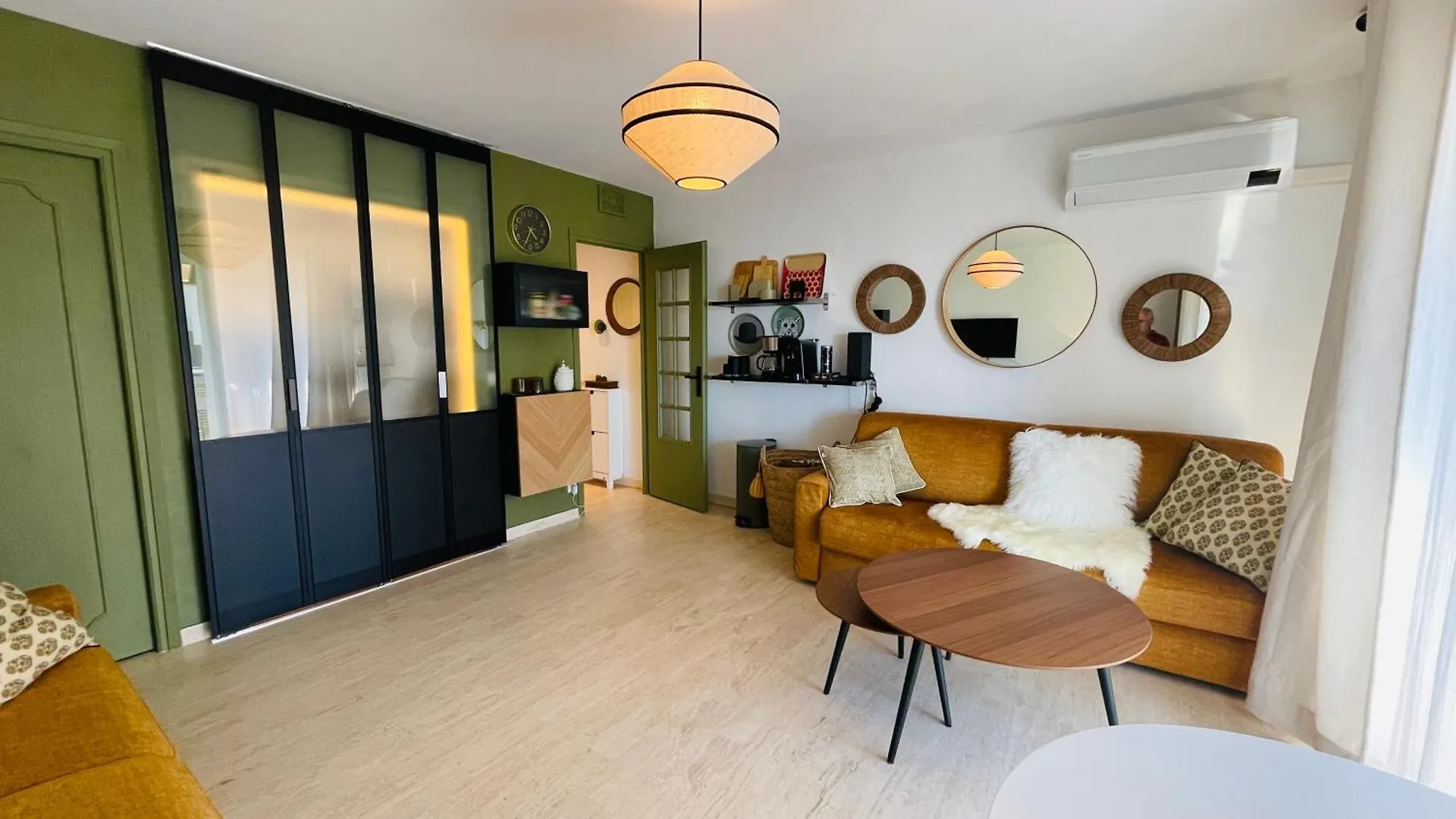 Studio Vue Mer - Terrasse - Parking - Plage Juan-les-Pins