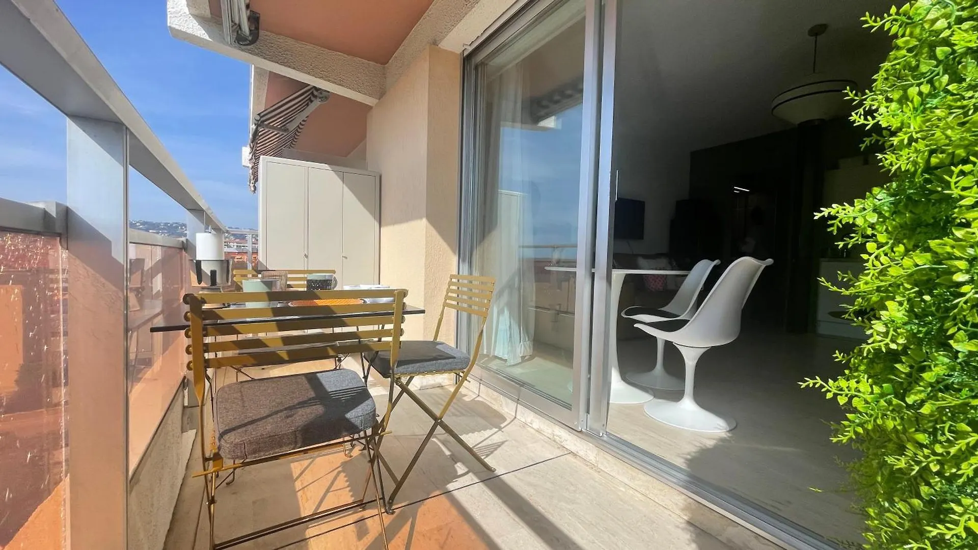 Apartment Studio Vue Mer - Terrasse - Parking - Plage Juan-les-Pins