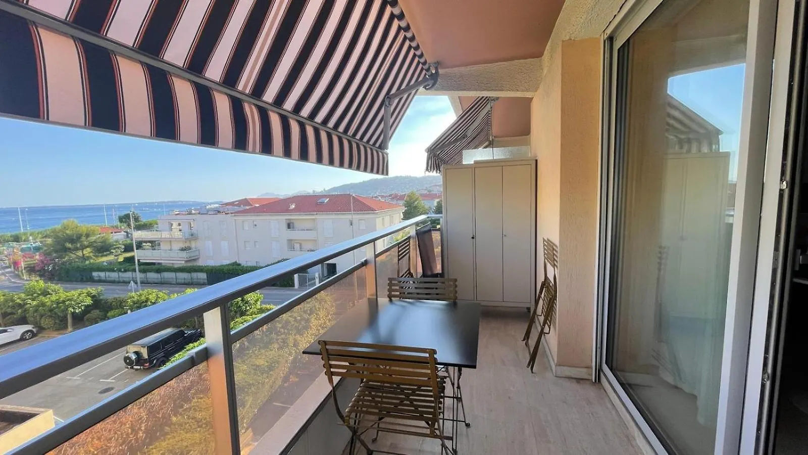Studio Vue Mer - Terrasse - Parking - Plage Juan-les-Pins 0*,  France