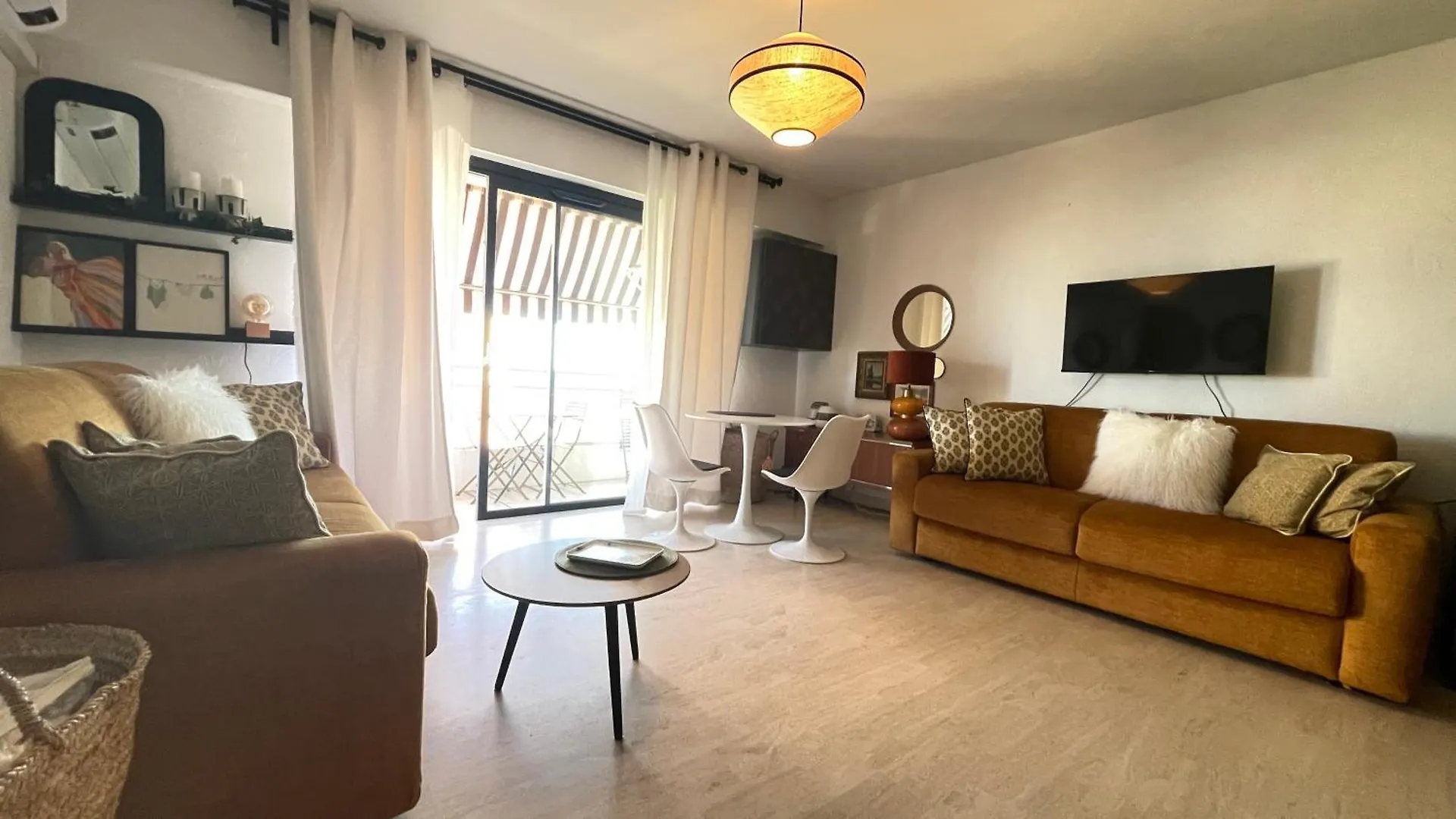 Studio Vue Mer - Terrasse - Parking - Plage Juan-les-Pins France